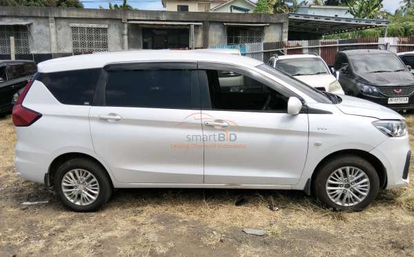SUZUKI  ERTIGA  GL