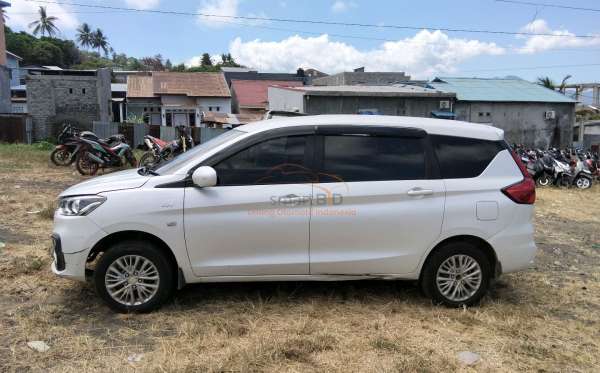 SUZUKI  ERTIGA  GL
