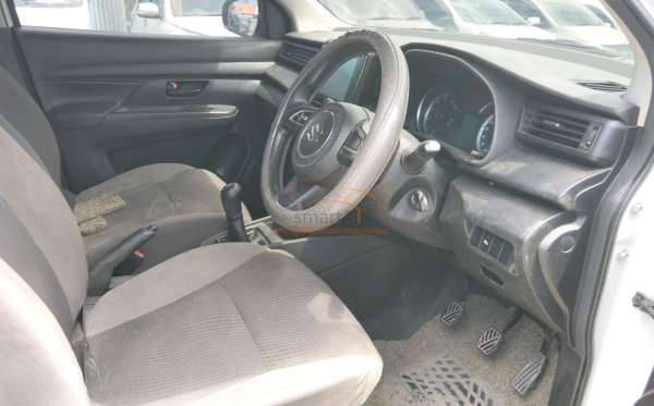 SUZUKI  ERTIGA  GL