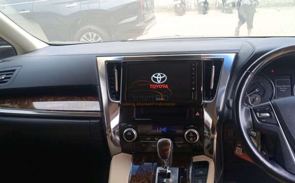 TOYOTA ALPHARD 2.5 G