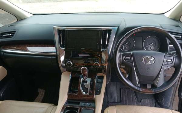TOYOTA ALPHARD 2.5 G