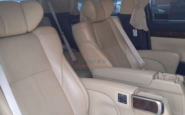 TOYOTA ALPHARD 2.5 G