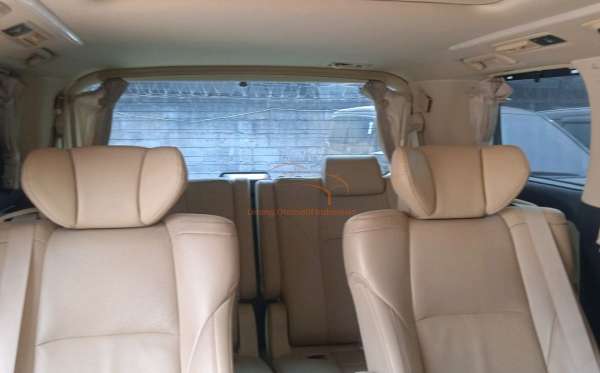 TOYOTA ALPHARD 2.5 G