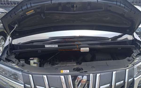 TOYOTA ALPHARD 2.5 G