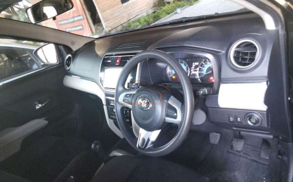 TOYOTA RUSH