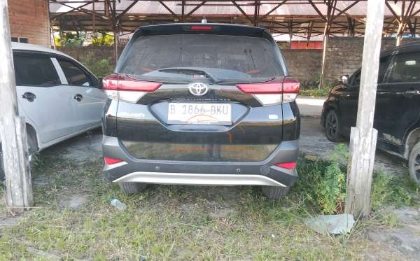 TOYOTA RUSH