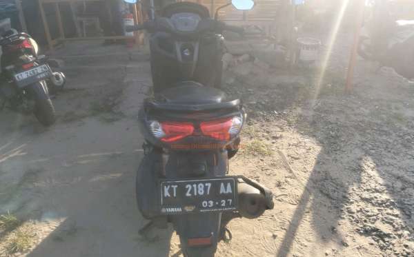 YAMAHA NMAX