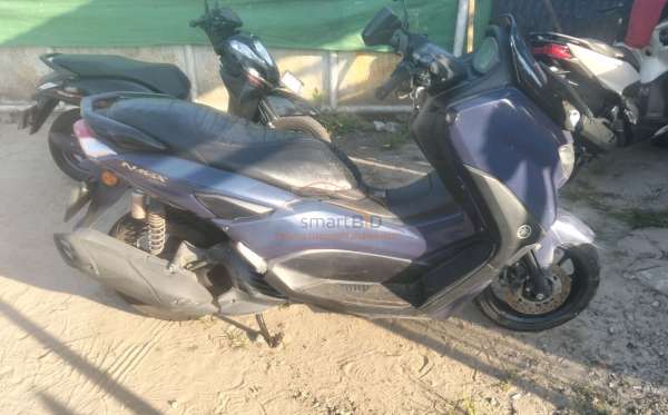 YAMAHA NMAX