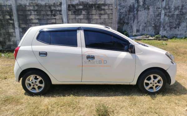DAIHATSU  AYLA