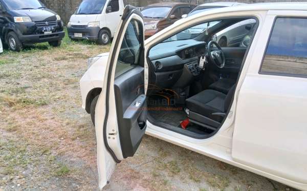 DAIHATSU SIGRA 1.0 D MC