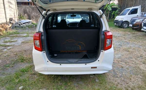 DAIHATSU SIGRA 1.0 D MC