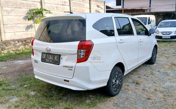 DAIHATSU SIGRA 1.0 D MC