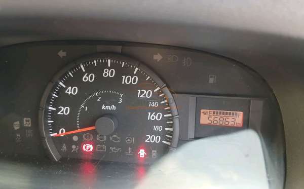 DAIHATSU SIGRA 1.0 D MC