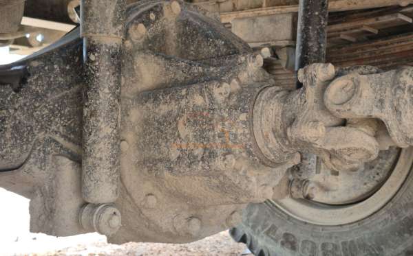HINO DUTRO-136