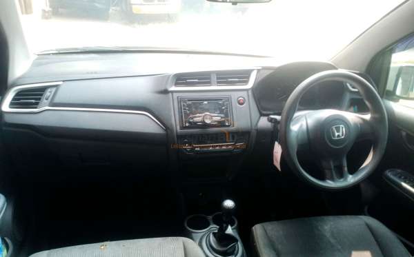 HONDA MOBILIO DD4 1.5 S