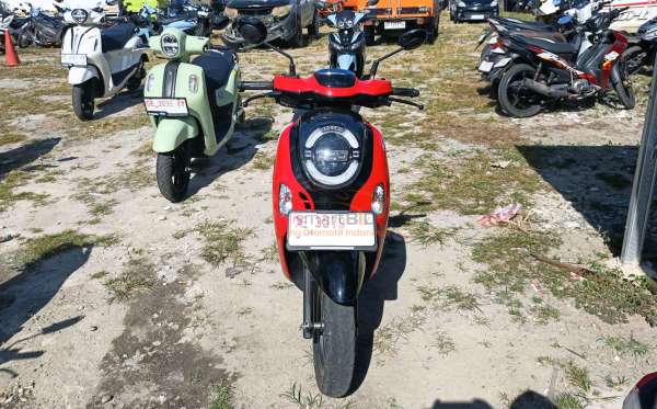 HONDA  SCOOPY