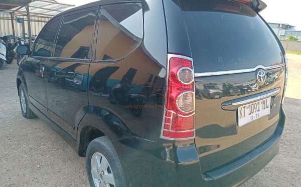 TOYOTA AVANZA