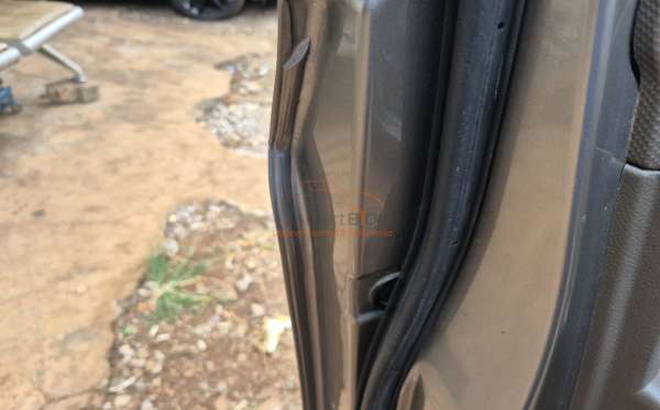 WULING CONFERO 1.5 DB MY (4X2)