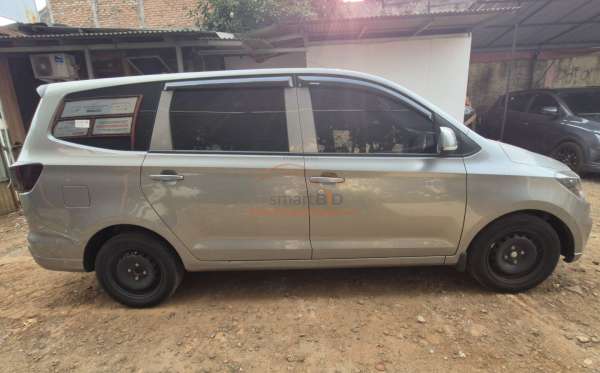 WULING CONFERO 1.5 DB MY (4X2)