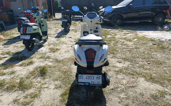 YAMAHA  GRAND FILANO 125