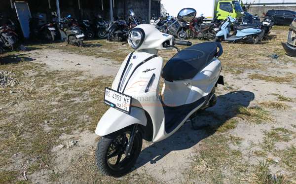 YAMAHA  GRAND FILANO 125