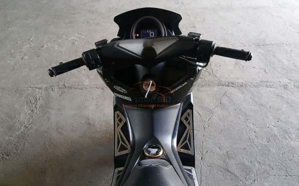 YAMAHA NMAX ABS