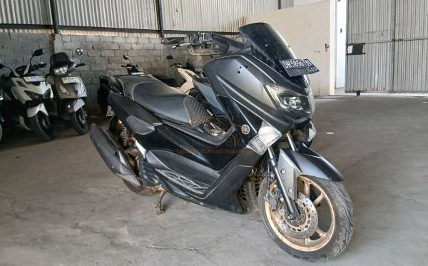 YAMAHA NMAX ABS