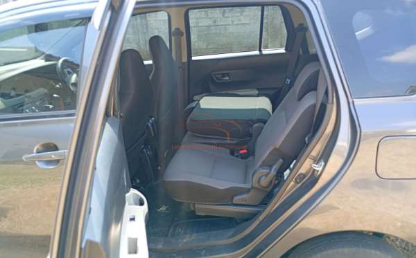 DAIHATSU SIGRA M