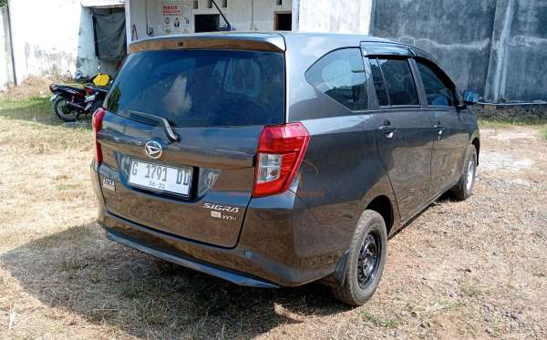 DAIHATSU SIGRA M