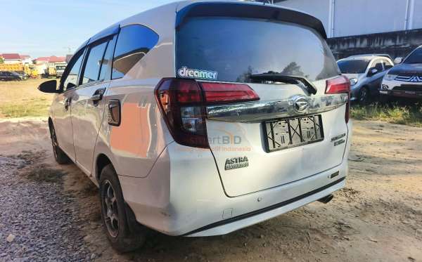 DAIHATSU  SIGRA  R