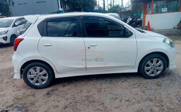 DATSUN  GO PANCA  T