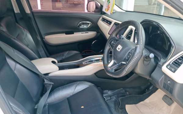 HONDA HRV RU5 1.8 RS