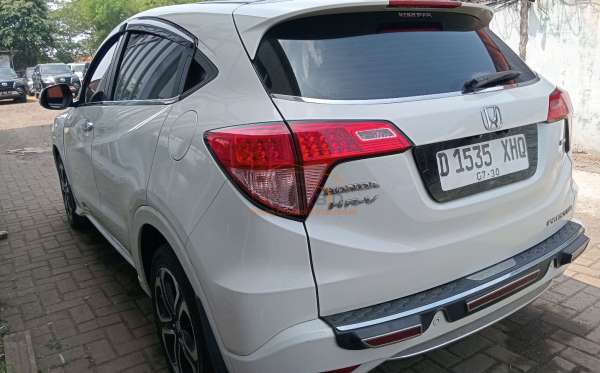 HONDA HRV RU5 1.8 RS