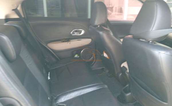HONDA HRV RU5 1.8 RS