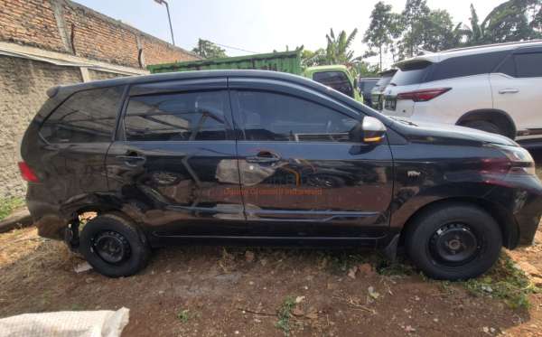 TOYOTA AVANZA 1.3 G