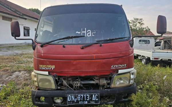TOYOTA DYNA 130 HT