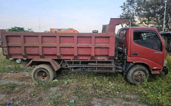 TOYOTA DYNA 130 HT