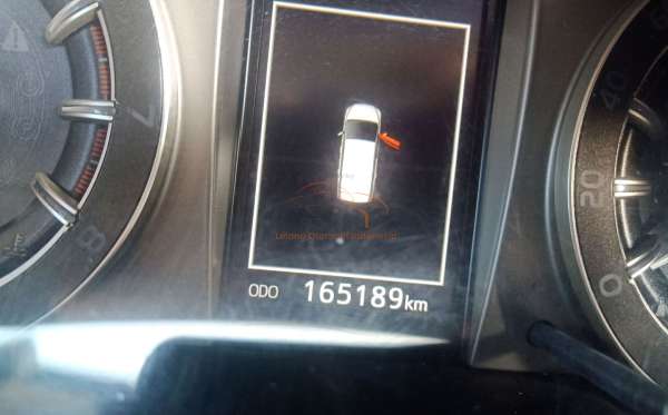 TOYOTA INNOVA 2.0 V