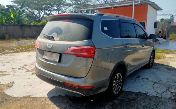 WULING CORTEZ 1.5 LUX