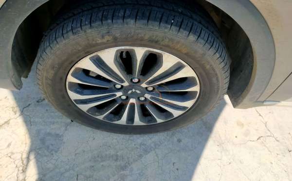 WULING CORTEZ 1.5 LUX