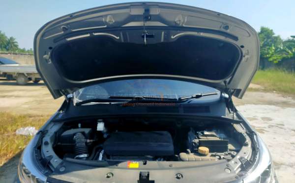 WULING CORTEZ 1.5 LUX