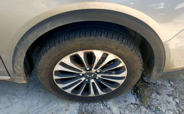 WULING CORTEZ 1.5 LUX