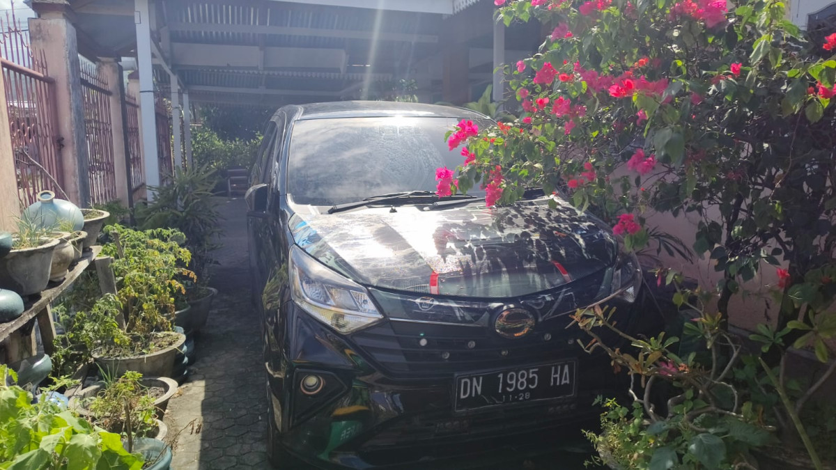 DAIHATSU SIGRA  R