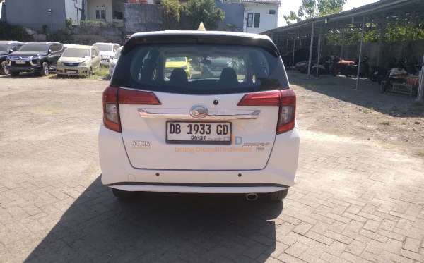 DAIHATSU  SIGRA  R