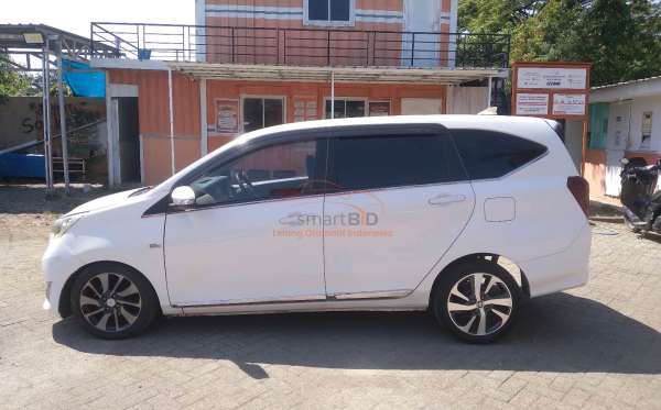 DAIHATSU  SIGRA  R