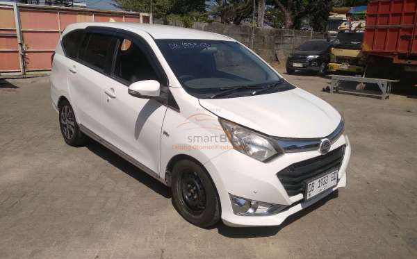 DAIHATSU  SIGRA  R