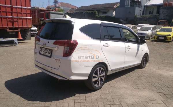 DAIHATSU  SIGRA  R