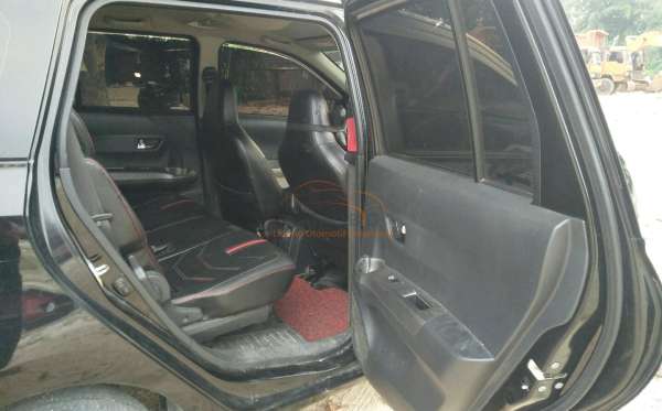 DAIHATSU SIGRA R