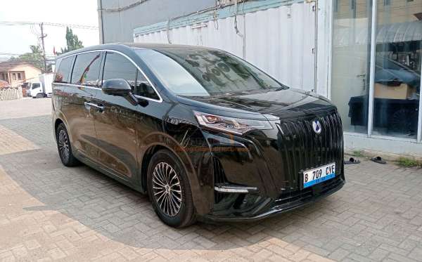 DENZA MRE-FWD (4x2) A/T