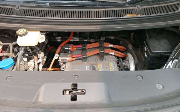 DENZA MRE-FWD (4x2) A/T